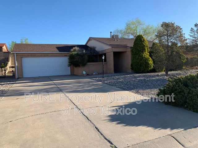 4556 Platinum Dr NE, Rio Rancho, NM 87124