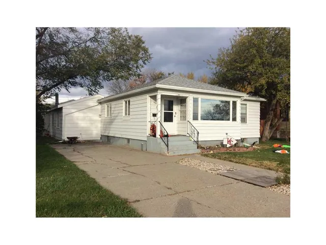 810 1st Ave, Laurel, MT 59044