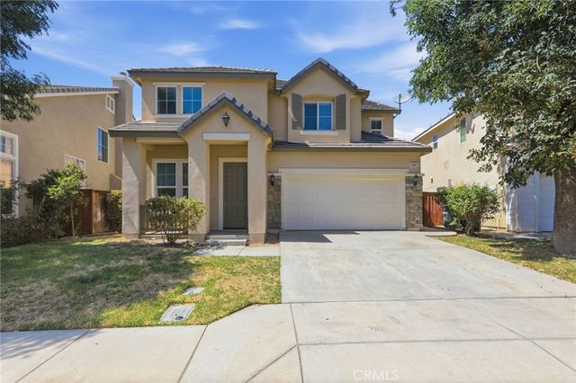 3890 Bluff St, Perris, CA 92571