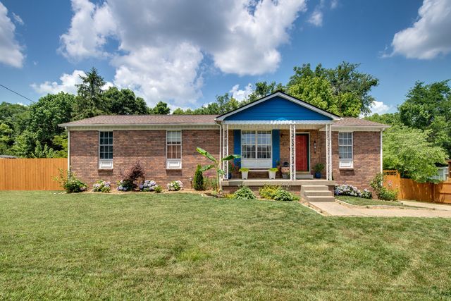 319 Hollywood Dr, Old Hickory, TN 37138