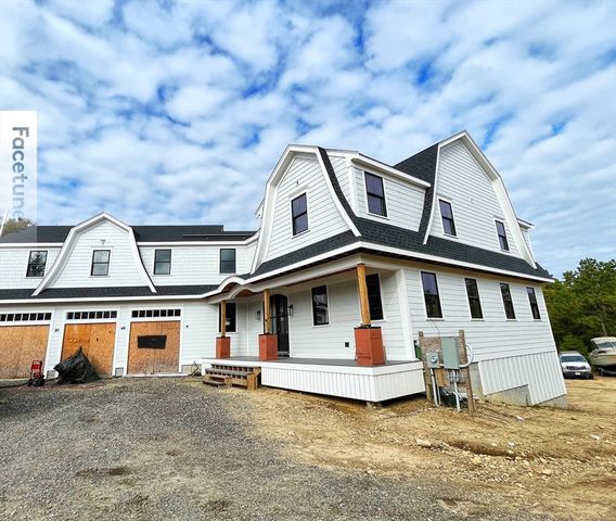 82 Seabiscuit Dr, Plymouth, MA 02360