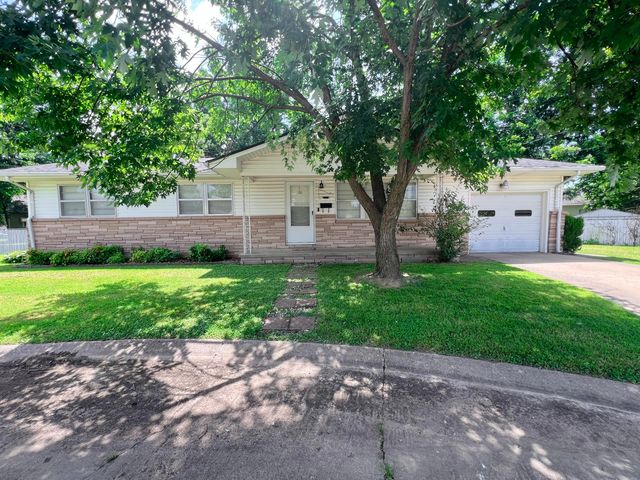 936 Pine St, Miami, OK 74354