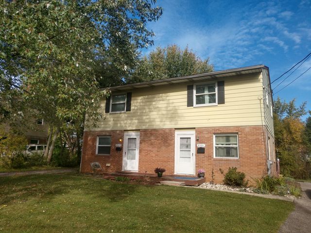 2527 Maplehurst Dr, Stow, OH 44224