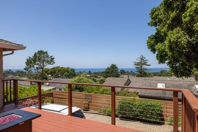 308 Bishop Ave, Pacific Grove, CA 93950