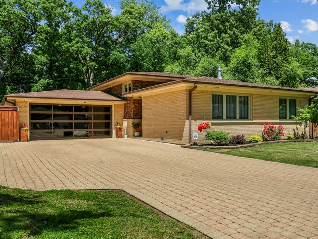 117 Murray Dr, Wood Dale, IL 60191