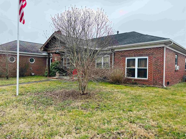 412 Marion Pike, Ironton, OH 45638