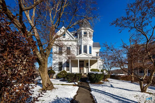 19 McDermott Street, Danbury, CT 06810