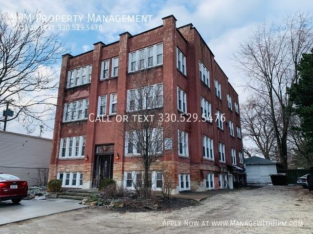 2237 Tuscarawas St   W #7, Canton, OH 44708