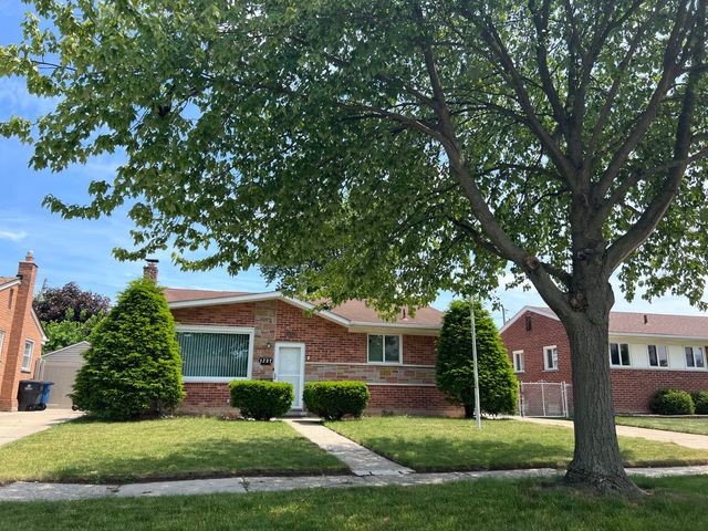 1237 Easley Dr, Westland, MI 48186