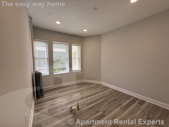 74 Kirkland St #2, Cambridge, MA 02138