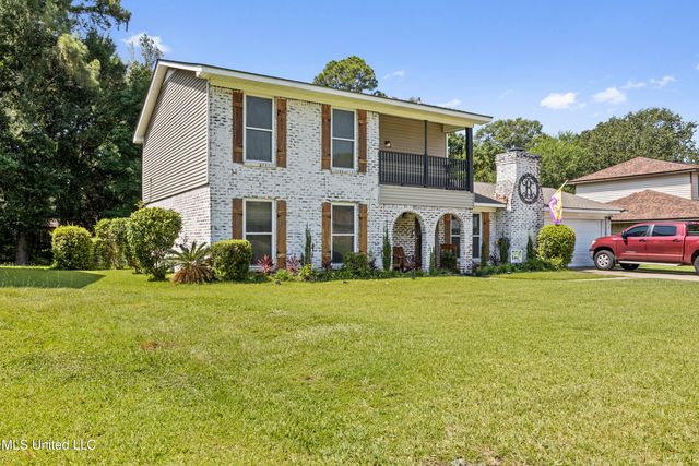 2507 Northridge Dr, Gautier, MS 39553