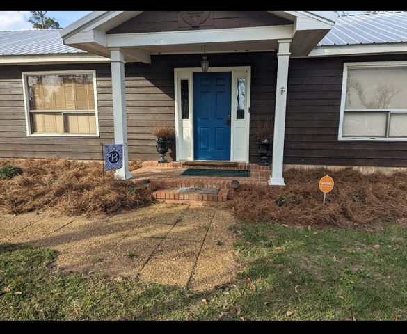 2414 Murphy Dr, Donalsonville, GA 39845