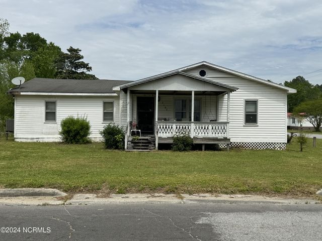 216 E Middle Street, Creswell, NC 27928