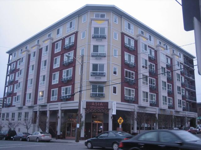 668 S  Lane St #312, Seattle, WA 98104