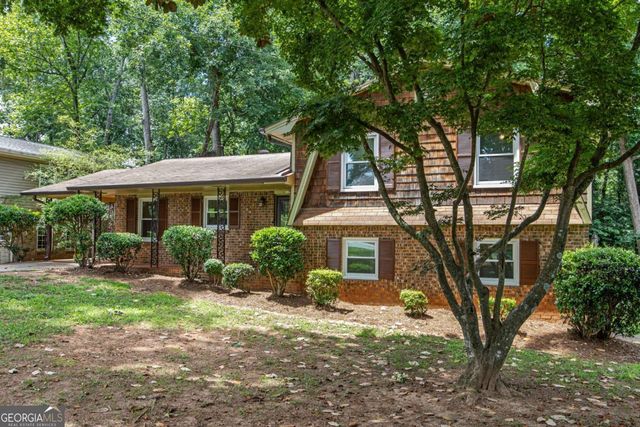 3894 Maplewood Dr, Decatur, GA 30035