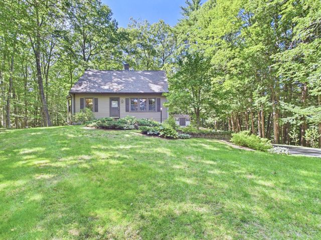 74 Keasor Road, Northfield, NH 03276