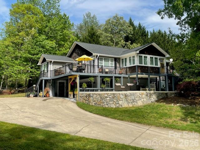335 Village Blvd, Lake Lure, NC 28746