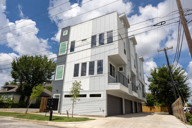 1004 Travis Ave #104, Fort Worth, TX 76104