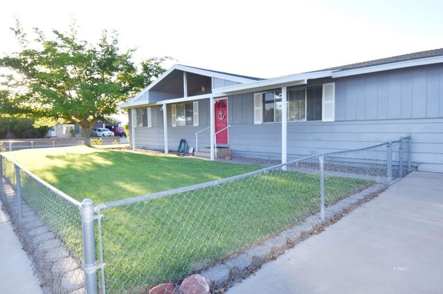 2 10TH AVE, PAGE, AZ 86040