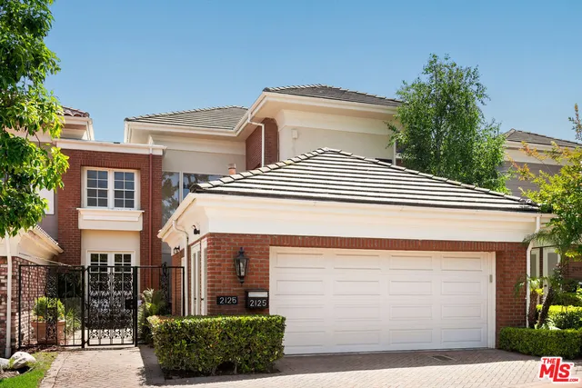 2125 Ridge Dr, Los Angeles, CA 90049