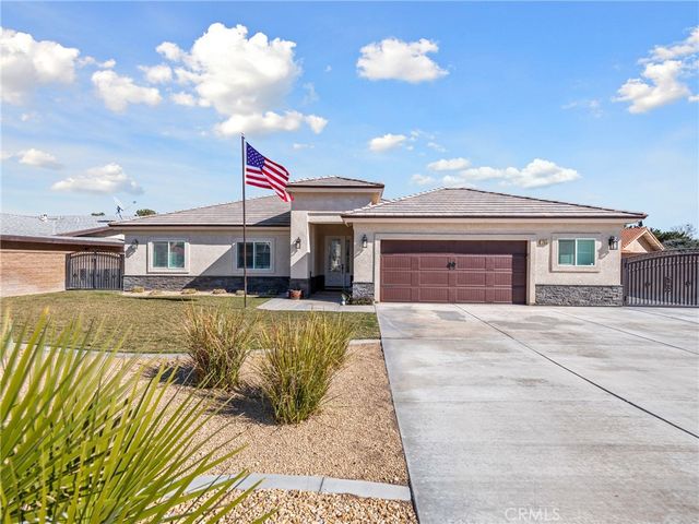 12855 Golf Course Dr, Victorville, CA 92395