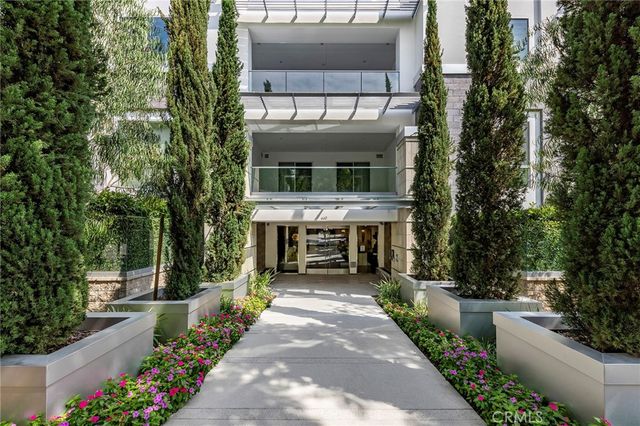 460 N  Palm Dr #105, Beverly Hills, CA 90210