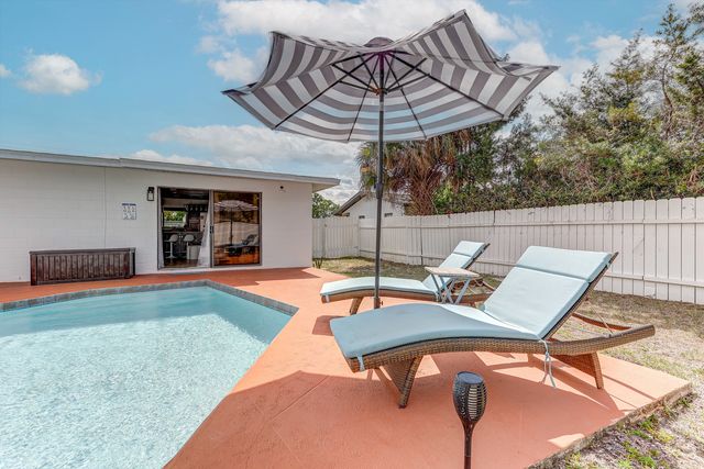 1800 Augustine Dr, Titusville, FL 32796