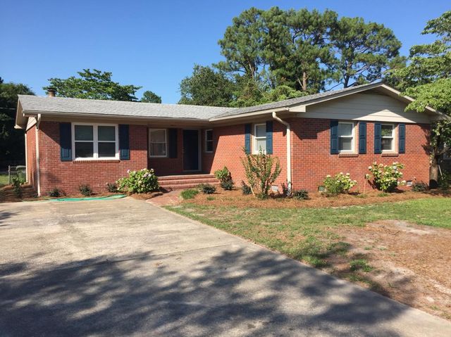 717 George Trask Dr, Wilmington, NC 28405