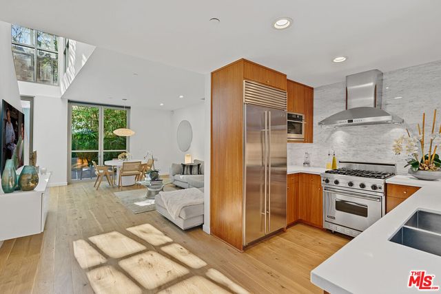 8223 Norton Ave #4, West Hollywood, CA 90046