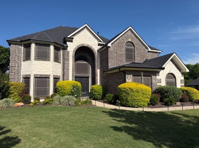 145 Las Colinas Trl, Crossroads, TX 76227