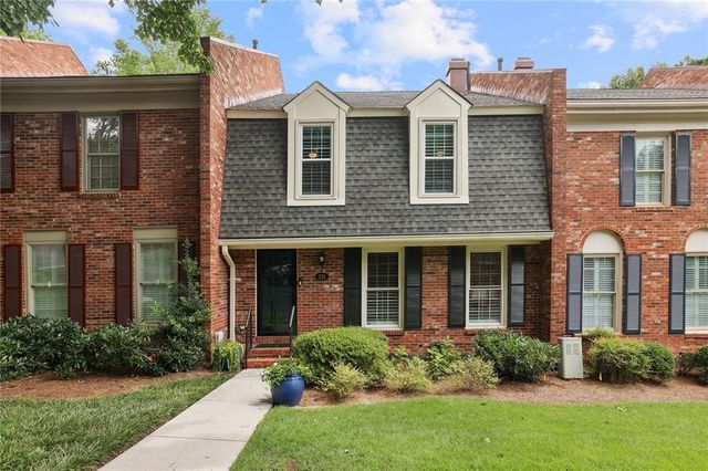 221 The South Chace, Sandy Springs, GA 30328