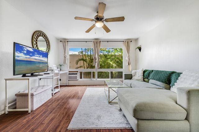 15 Kulanihakoi St #15D, Kihei, HI 96753