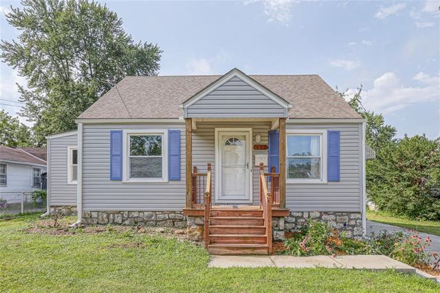 413 W  Southside Blvd, Independence, MO 64055