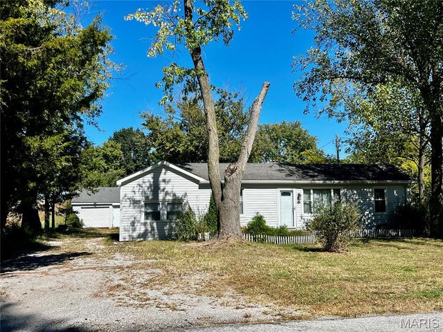 6521 Ll Rd, Waterloo, IL 62298