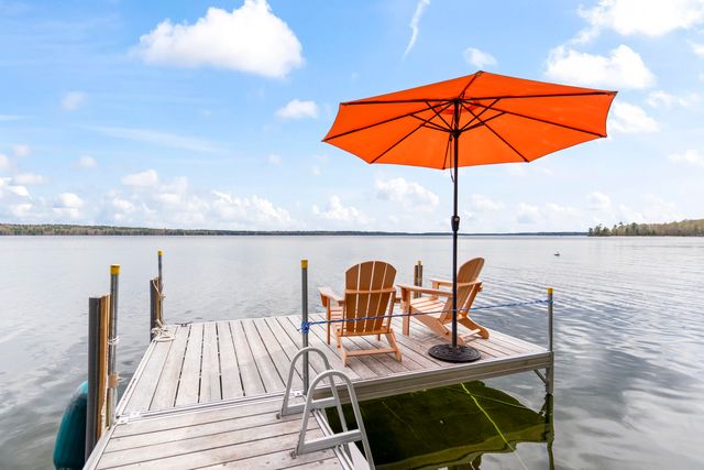 188 Ridge Road, Raymond, ME 04071
