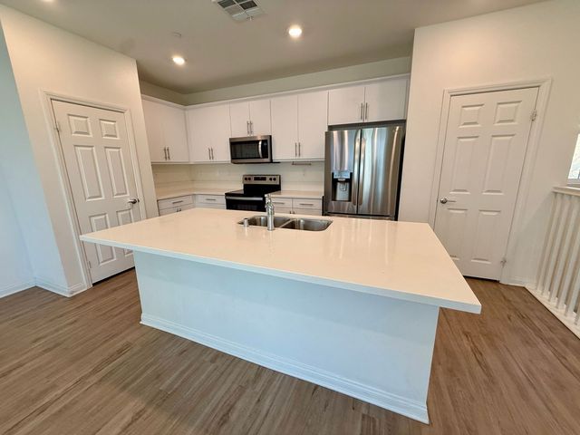 365 Fitzpatrick Rd #101, San Marcos, CA 92069