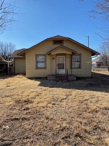 609 Franklin Ave, Panhandle, TX 79068
