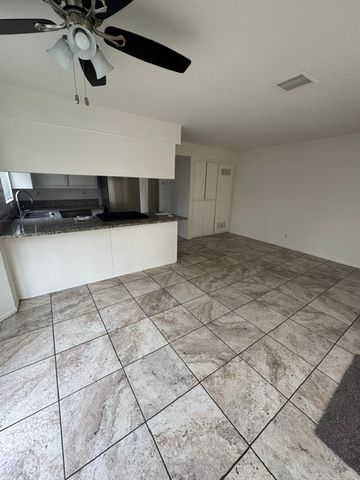 253 W  Center St #1, Covina, CA 91723