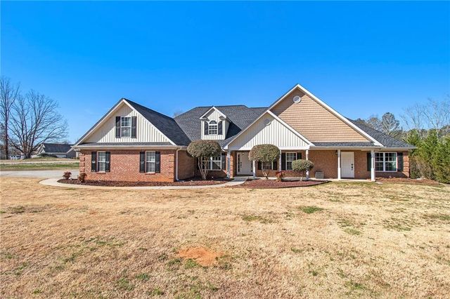 330 Pitts Chapel Rd, Newborn, GA 30056