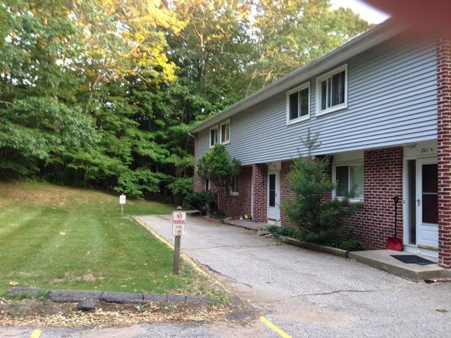 201 Baxter Rd #C, Mansfield, CT 06268