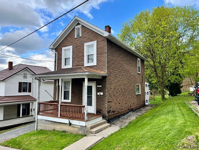 110 Maple St, South Fork, PA 15956