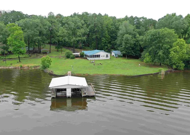 73 Loch Ness Rd, Many, LA 71449