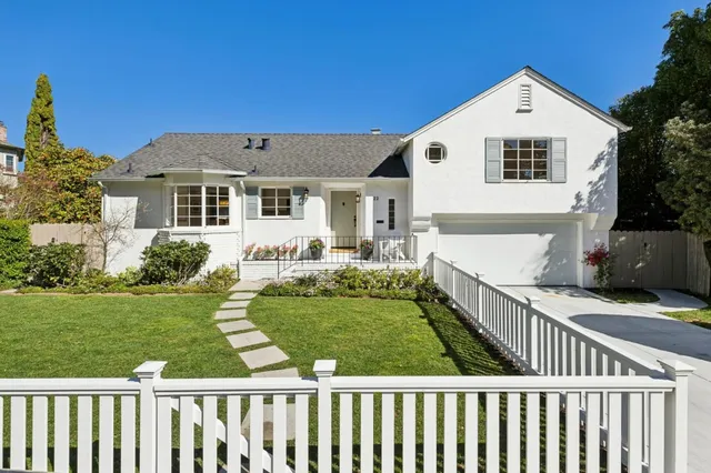 22 De Sabla Rd, San Mateo, CA 94402