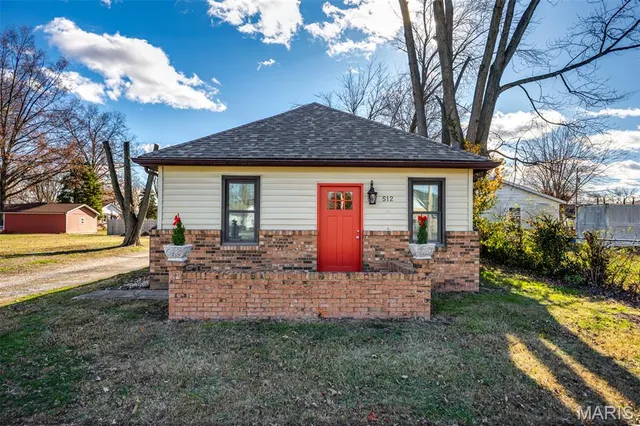 512 NICHOLLS ST, LIVINGSTON , IL 62058
