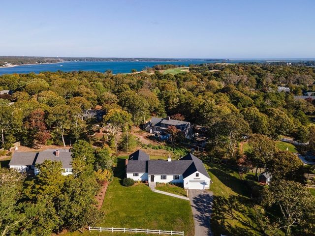 101 Monomoyic Way, Chatham, MA 02633