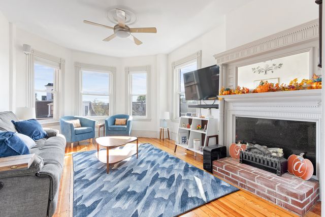 100 Broadway #5A, Chelsea, MA 02150
