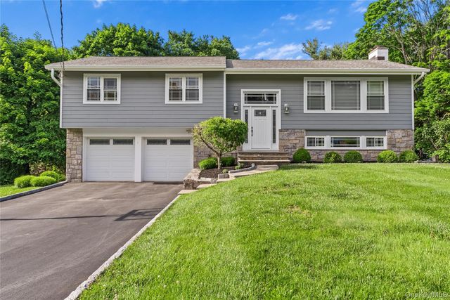 224 Willow Drive, Briarcliff Manor, NY 10510