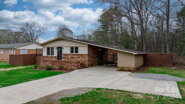 1244 Delview Rd, Cherryville, NC 28021