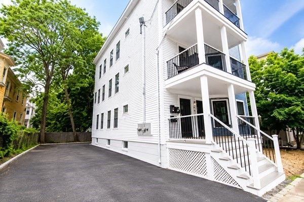 3 Evergreen Ave #3, Somerville, MA 02145