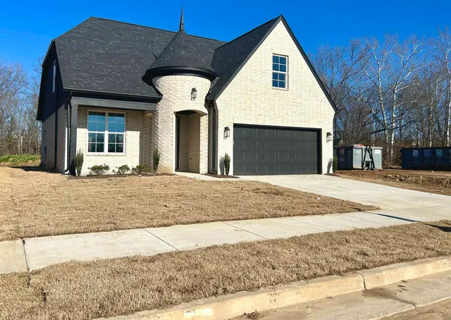 9752 N  Bloomington Cir, Unincorporated, TN 38018